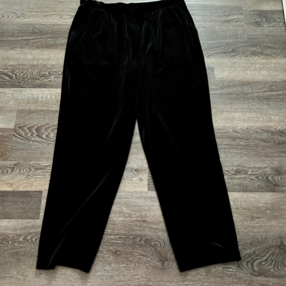Land’s End XL 18P Black Velvet Women’s Starfish High Rise Wide Leg Pull on Pant